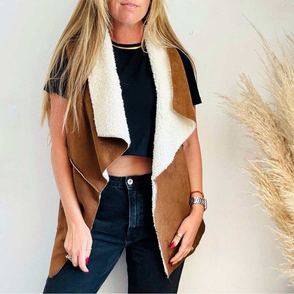 ANTHROPOLOGIE Brown Cream White Teddy Shearling $138 Open Vest Sleeveless Top M